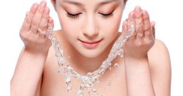 明明洗脸很干净,却还是不停的长痘?正确洗脸方法